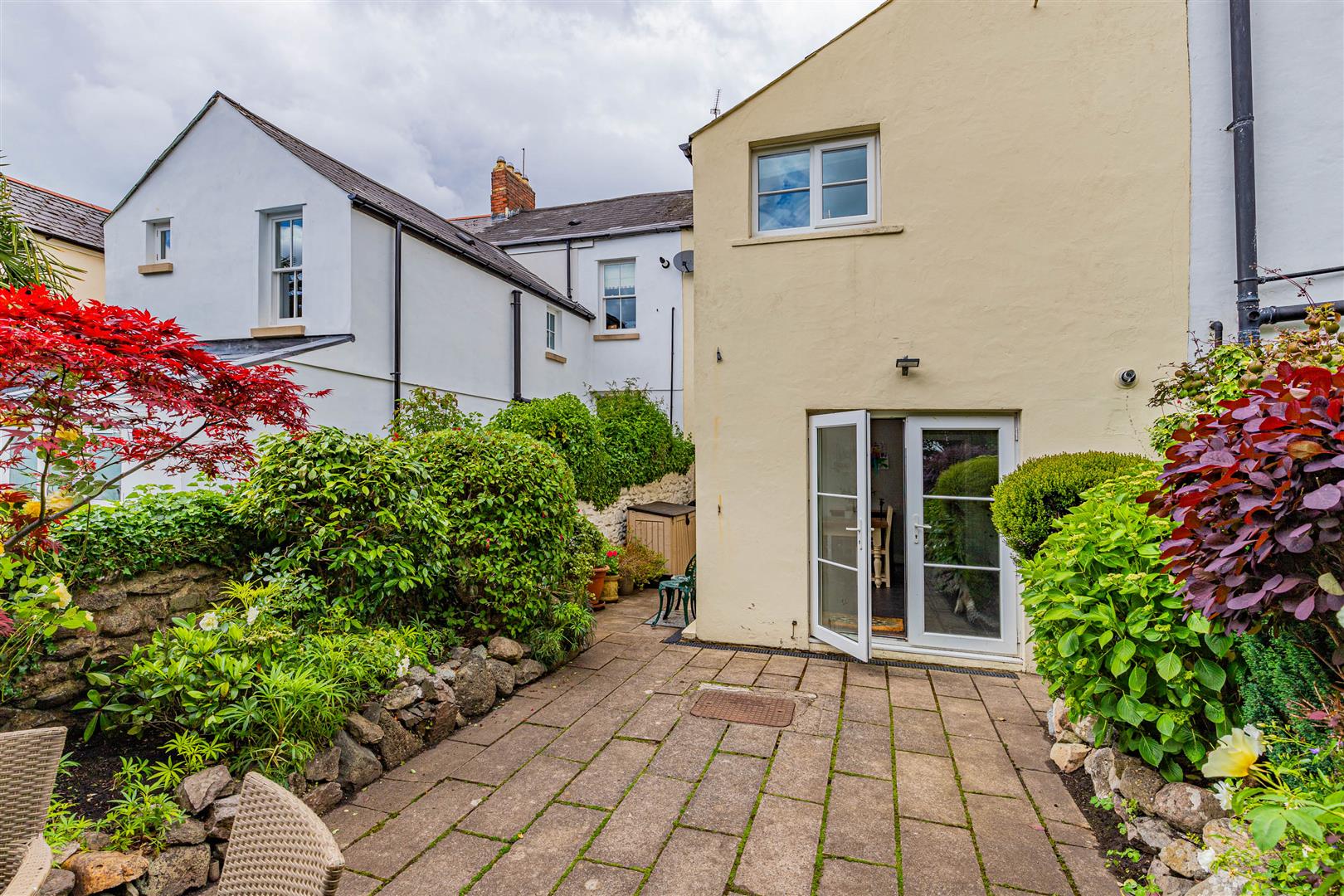 WOODLAND PLACE, ROATH, CARDIFF Jeffrey Ross Estate Agents